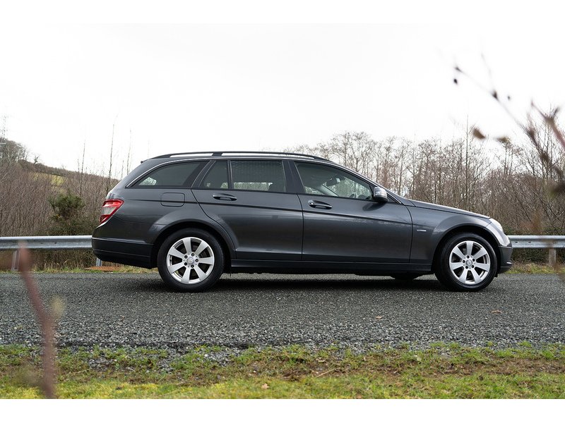Mercedes-Benz 2.1 C220 CDI BlueEfficiency SE Saloon 4dr Diesel Manual Euro 5 (170 ps)