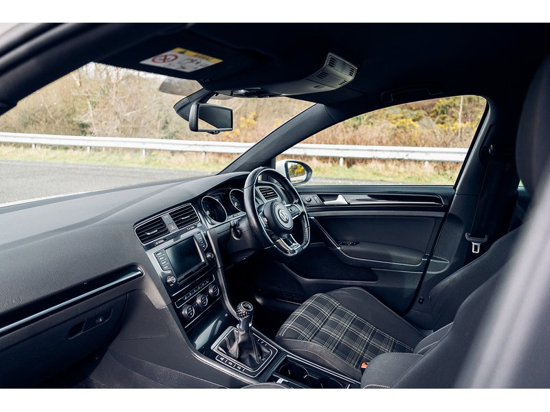 Volkswagen 2.0 TDI BlueMotion Tech GTD Hatchback 5dr Diesel Manual Euro 6 (s/s) (184 ps)