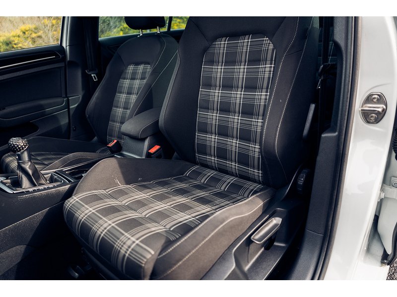 Volkswagen 2.0 TDI BlueMotion Tech GTD Hatchback 5dr Diesel Manual Euro 6 (s/s) (184 ps)