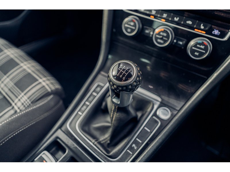 Volkswagen 2.0 TDI BlueMotion Tech GTD Hatchback 5dr Diesel Manual Euro 6 (s/s) (184 ps)