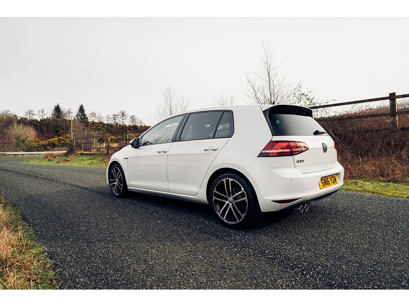 Volkswagen 2.0 TDI BlueMotion Tech GTD Hatchback 5dr Diesel Manual Euro 6 (s/s) (184 ps)