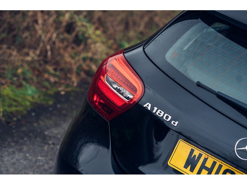 Mercedes-Benz 1.5 A180d Sport Hatchback 5dr Diesel Manual Euro 6 (s/s) (109 ps)