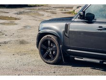 3.0 D300 MHEV X-Dynamic HSE Hard Top SUV 5dr Diesel Auto 4WD MWB Euro 6 (s/s) (300 ps)