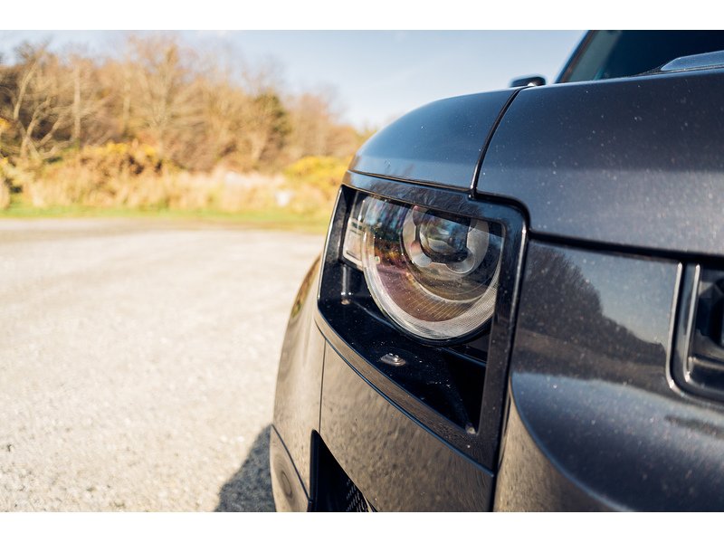 Land Rover 3.0 D300 MHEV X-Dynamic HSE Hard Top SUV 5dr Diesel Auto 4WD MWB Euro 6 (s/s) (300 ps)