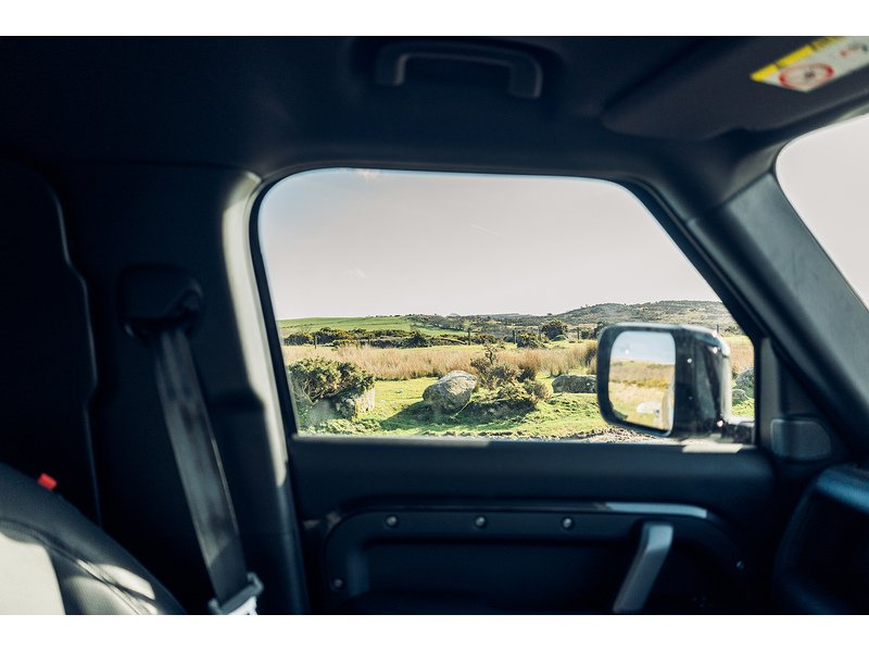 Land Rover 3.0 D300 MHEV X-Dynamic HSE Hard Top SUV 5dr Diesel Auto 4WD MWB Euro 6 (s/s) (300 ps)