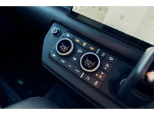 3.0 D300 MHEV X-Dynamic HSE Hard Top SUV 5dr Diesel Auto 4WD MWB Euro 6 (s/s) (300 ps)