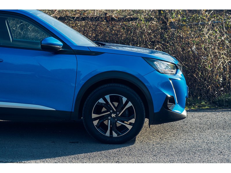 Peugeot 1.2 PureTech Allure Premium SUV 5dr Petrol Manual Euro 6 (s/s) (100 ps)