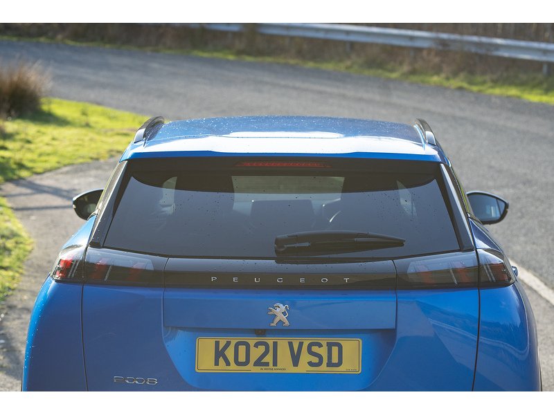 Peugeot 1.2 PureTech Allure Premium SUV 5dr Petrol Manual Euro 6 (s/s) (100 ps)