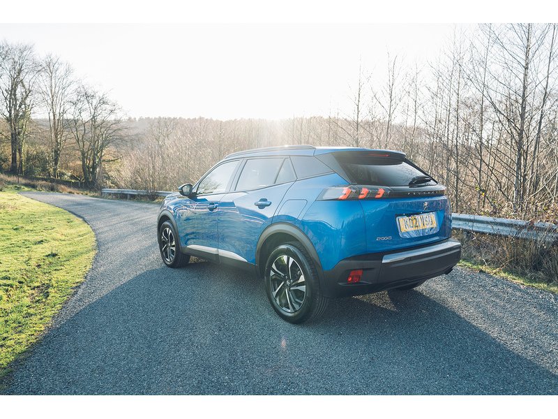 Peugeot 1.2 PureTech Allure Premium SUV 5dr Petrol Manual Euro 6 (s/s) (100 ps)