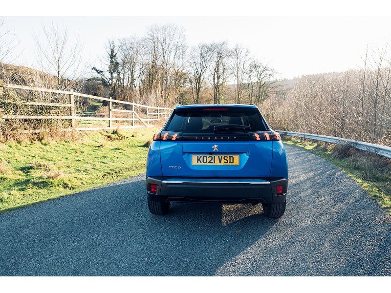 Peugeot 1.2 PureTech Allure Premium SUV 5dr Petrol Manual Euro 6 (s/s) (100 ps)