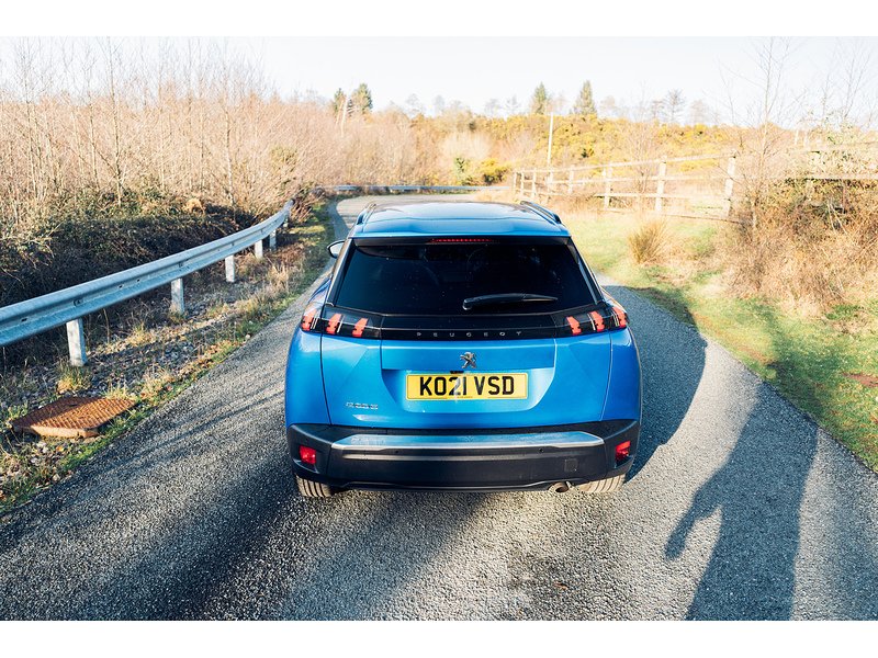 Peugeot 1.2 PureTech Allure Premium SUV 5dr Petrol Manual Euro 6 (s/s) (100 ps)