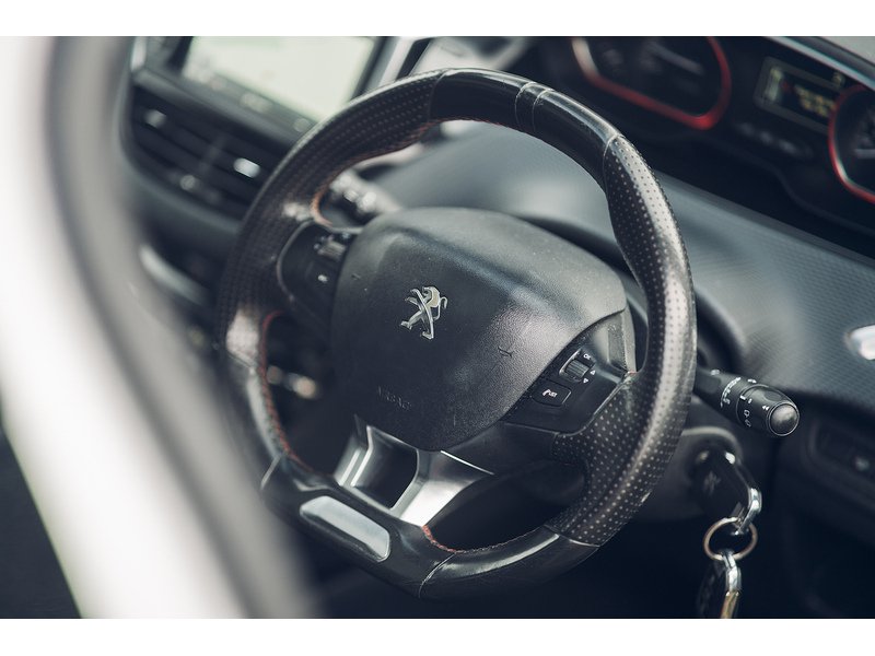 Peugeot 1.2 PureTech GT Line SUV 5dr Petrol EAT Euro 6 (s/s) (110 ps)