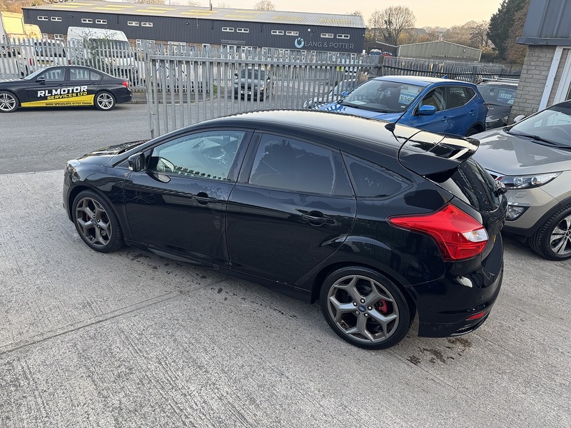 Ford 2.0T EcoBoost ST-2 Hatchback 5dr Petrol Manual Euro 5 (s/s) (250 ps)