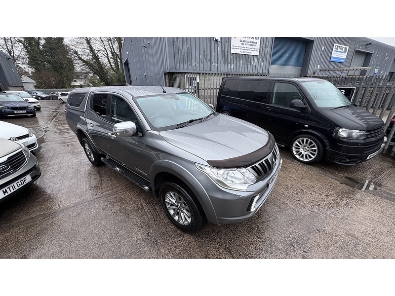 Mitsubishi 2.4 DI-D DC Barbarian Pickup Double Cab 4dr Diesel Manual 4WD Euro 5 (178 ps)