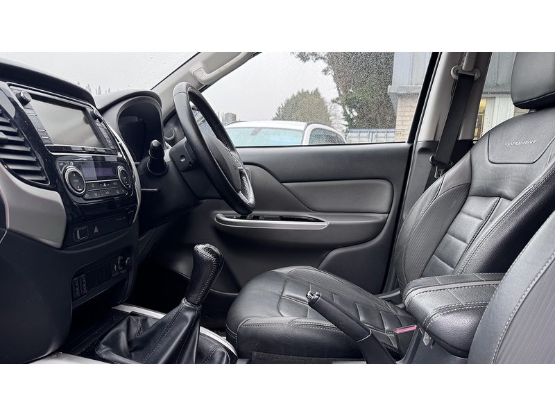 Mitsubishi 2.4 DI-D DC Barbarian Pickup Double Cab 4dr Diesel Manual 4WD Euro 5 (178 ps)