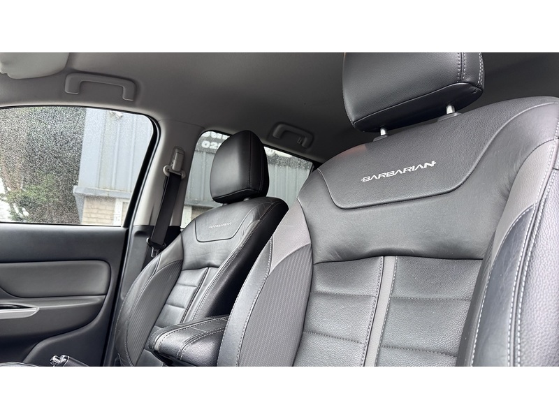 Mitsubishi 2.4 DI-D DC Barbarian Pickup Double Cab 4dr Diesel Manual 4WD Euro 5 (178 ps)