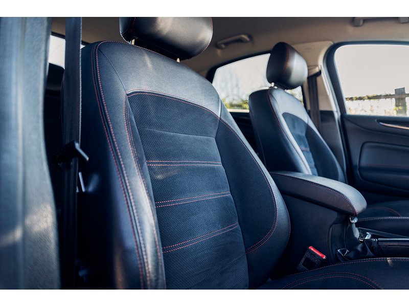 Ford 2.2 TDCi Titanium X Sport Hatchback 5dr Diesel Auto Euro 5 (200 ps)