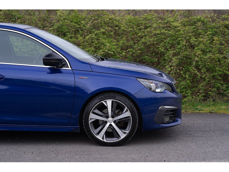 Peugeot 1.5 BlueHDi GT Line Hatchback 5dr Diesel Manual Euro 6 (s/s) (130 ps)