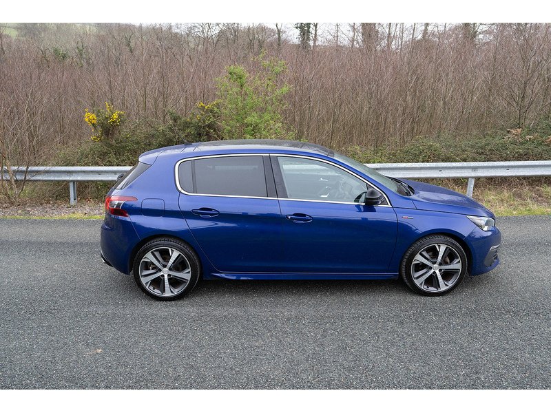 Peugeot 1.5 BlueHDi GT Line Hatchback 5dr Diesel Manual Euro 6 (s/s) (130 ps)