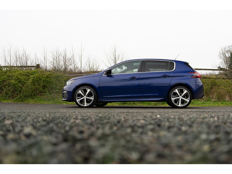 Peugeot 1.5 BlueHDi GT Line Hatchback 5dr Diesel Manual Euro 6 (s/s) (130 ps)