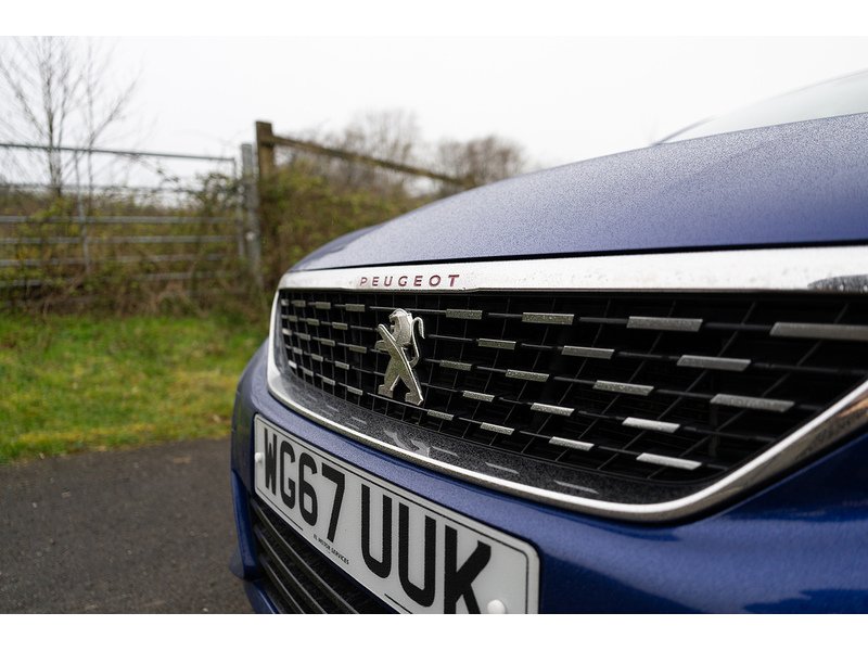 Peugeot 1.5 BlueHDi GT Line Hatchback 5dr Diesel Manual Euro 6 (s/s) (130 ps)