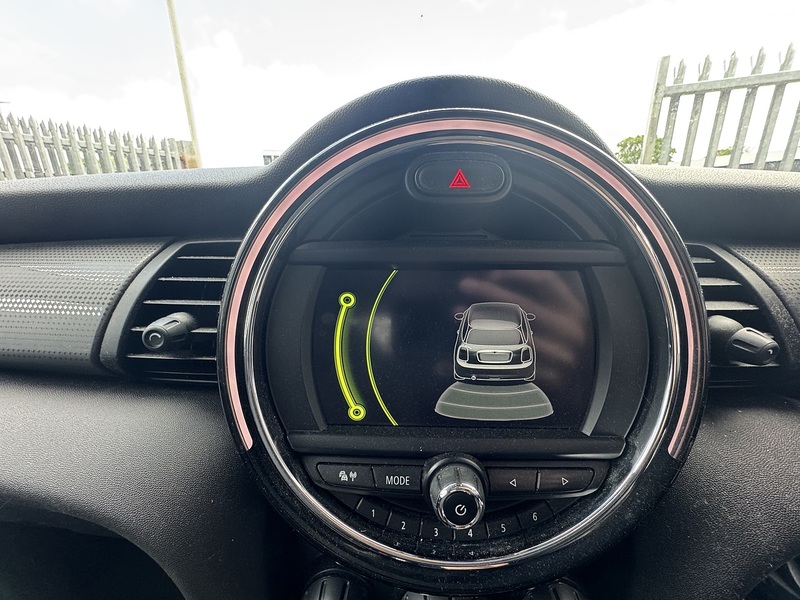 MINI 1.2 One Hatchback 3dr Petrol Auto Euro 6 (s/s) (102 ps)