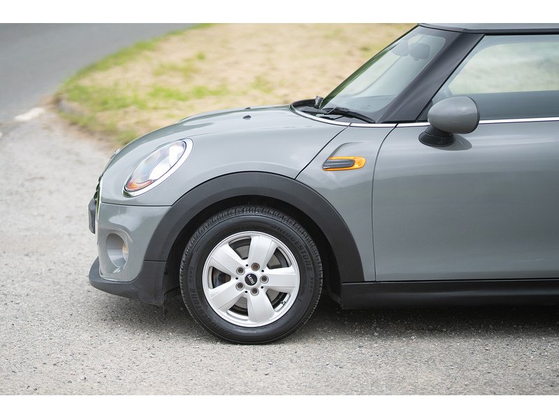 MINI 1.2 One Hatchback 3dr Petrol Auto Euro 6 (s/s) (102 ps)