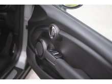 1.2 One Hatchback 3dr Petrol Auto Euro 6 (s/s) (102 ps)