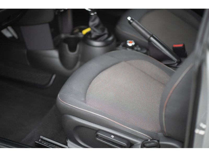 MINI 1.2 One Hatchback 3dr Petrol Auto Euro 6 (s/s) (102 ps)