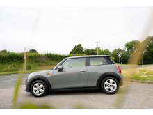 1.2 One Hatchback 3dr Petrol Auto Euro 6 (s/s) (102 ps)