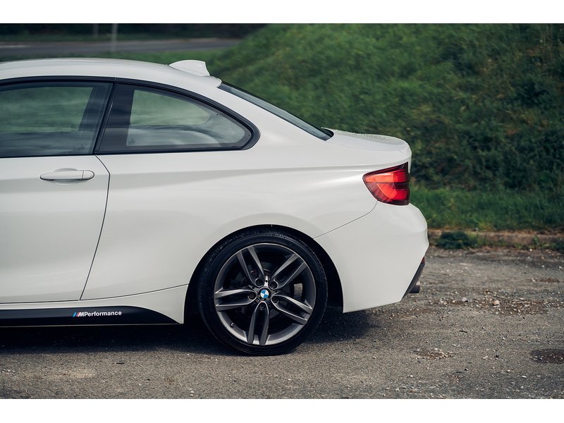 BMW 1.5 218i M Sport Coupe 2dr Petrol Auto Euro 6 (s/s) (136 ps)