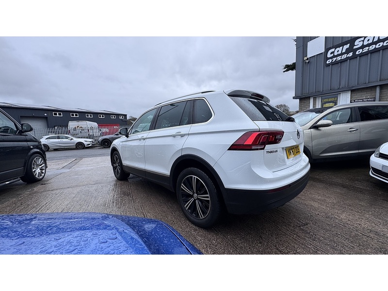 Volkswagen 2.0 TDI SE Navigation SUV 5dr Diesel Manual 4Motion Euro 6 (s/s) (150 ps)