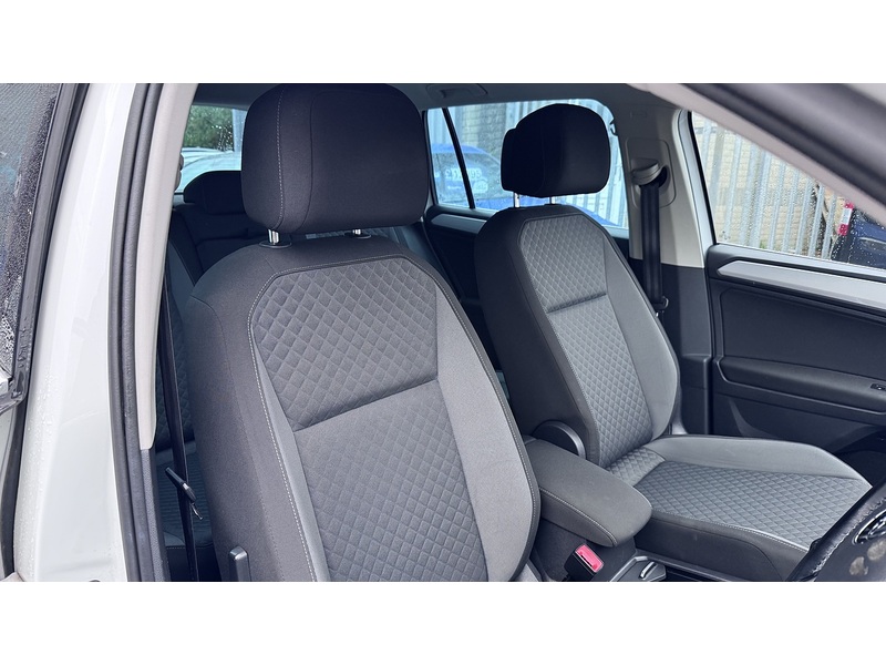 Volkswagen 2.0 TDI SE Navigation SUV 5dr Diesel Manual 4Motion Euro 6 (s/s) (150 ps)