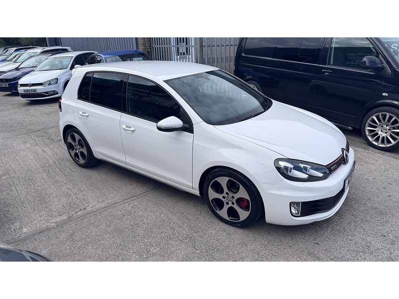 Volkswagen Golf  Hatchback 0.0  Petrol