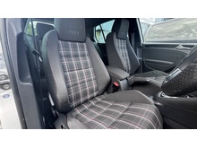 Golf  Hatchback 0.0  Petrol