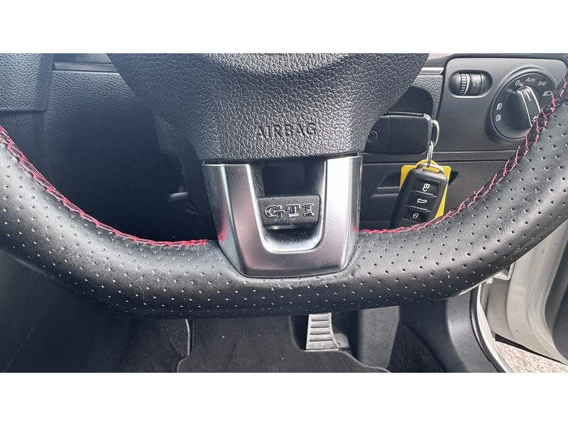 Volkswagen Golf  Hatchback 0.0  Petrol