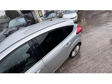 1.0T EcoBoost Zetec Hatchback 5dr Petrol Manual Euro 5 (s/s) (125 ps)