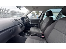 1.6 TDI Scout MPV 5dr Diesel Manual Euro 5 (105 ps)