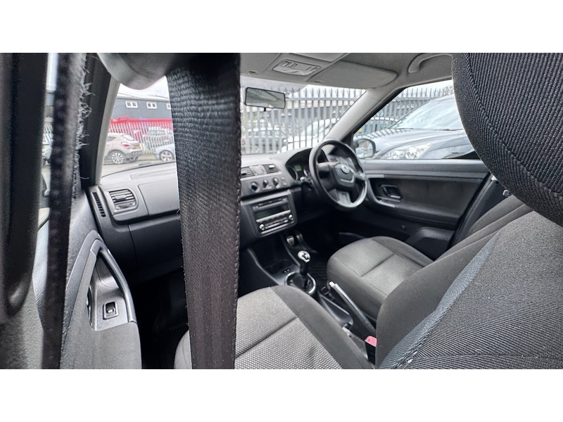 Skoda 1.6 TDI Scout MPV 5dr Diesel Manual Euro 5 (105 ps)