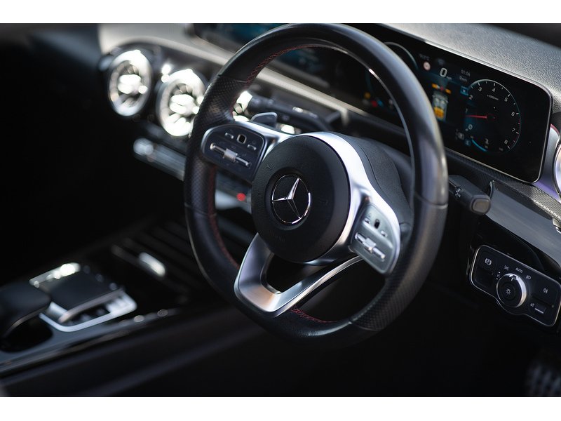 Mercedes-Benz 1.3 A200 AMG Line (Premium) Hatchback 5dr Petrol 7G-DCT Euro 6 (s/s) (163 ps)