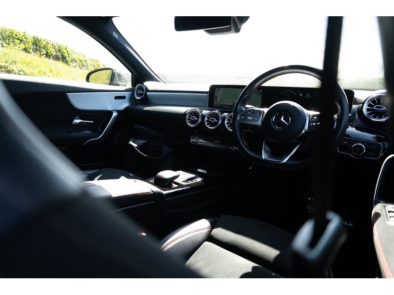 Mercedes-Benz 1.3 A200 AMG Line (Premium) Hatchback 5dr Petrol 7G-DCT Euro 6 (s/s) (163 ps)