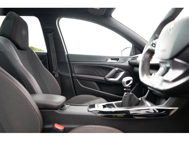 Peugeot 1.2 PureTech GT Line Estate 5dr Petrol Manual Euro 6 (s/s) (130 ps)