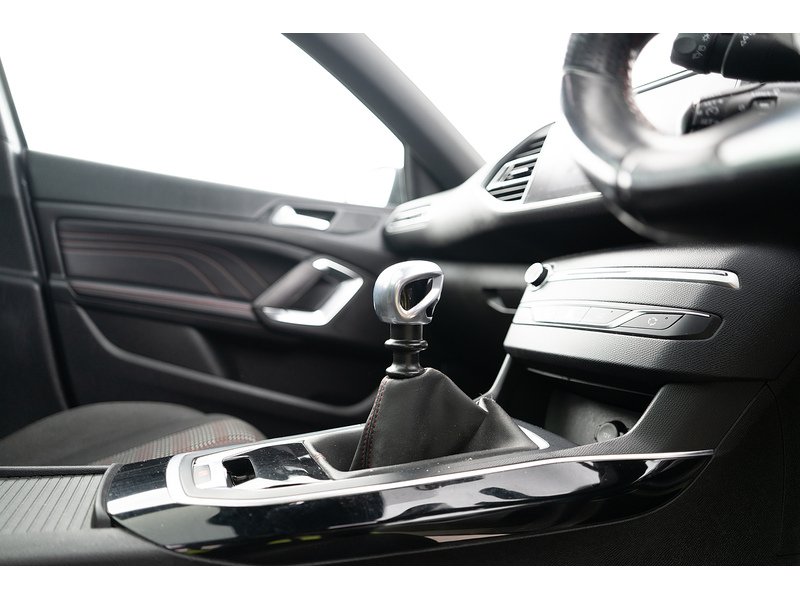 Peugeot 1.2 PureTech GT Line Estate 5dr Petrol Manual Euro 6 (s/s) (130 ps)