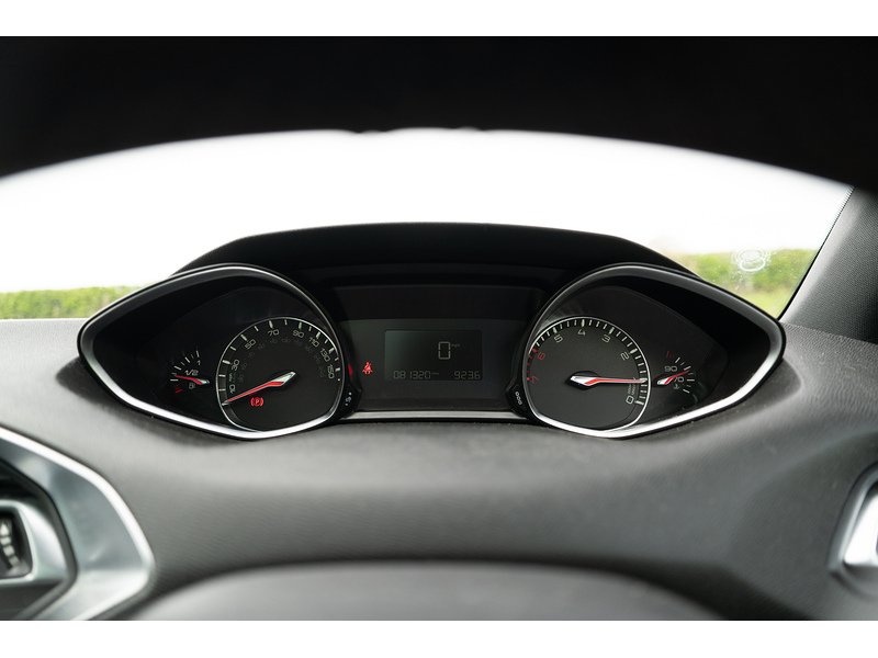 Peugeot 1.2 PureTech GT Line Estate 5dr Petrol Manual Euro 6 (s/s) (130 ps)