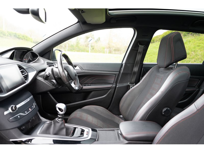 Peugeot 1.2 PureTech GT Line Estate 5dr Petrol Manual Euro 6 (s/s) (130 ps)