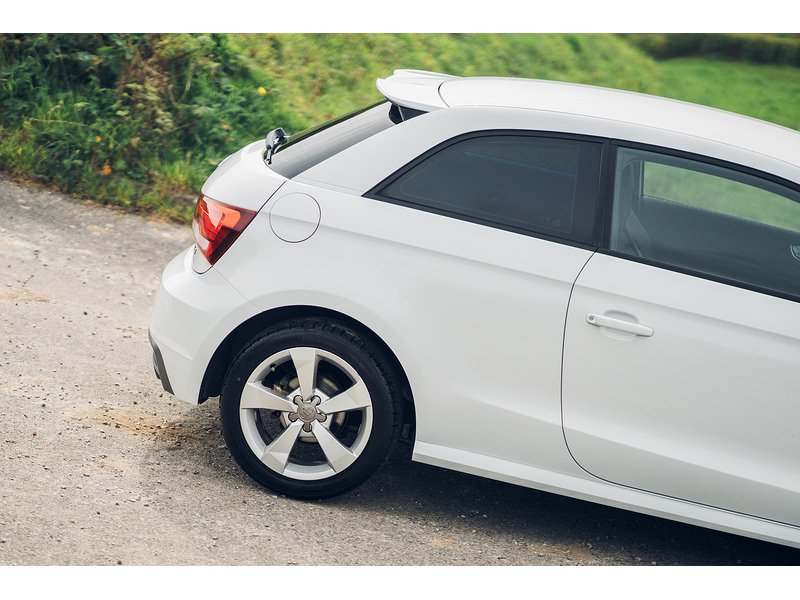 Audi Sportback Tfsi S Line Hatchback 1.0 Semi Auto Petrol