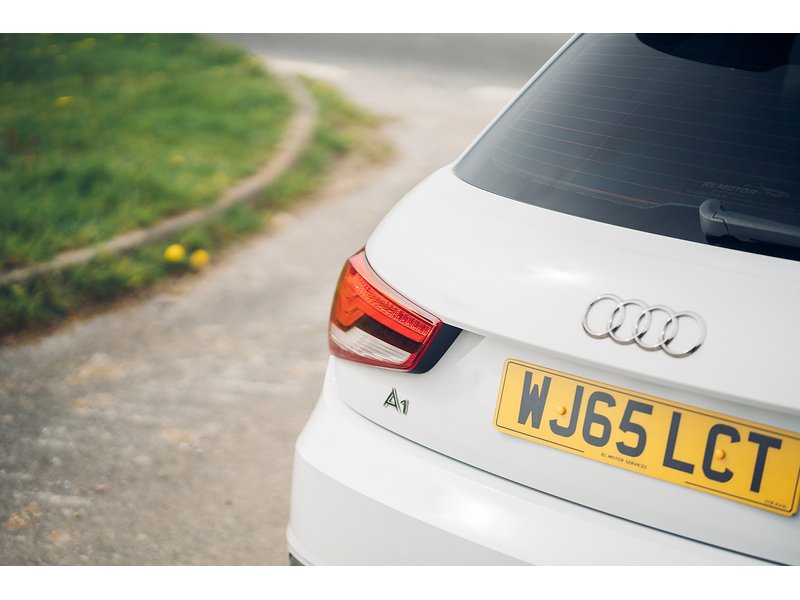 Audi Sportback Tfsi S Line Hatchback 1.0 Semi Auto Petrol