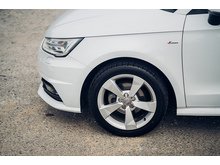 Sportback Tfsi S Line Hatchback 1.0 Semi Auto Petrol