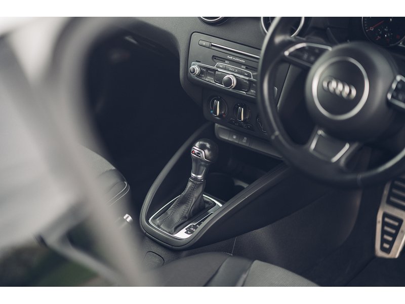 Audi Sportback Tfsi S Line Hatchback 1.0 Semi Auto Petrol