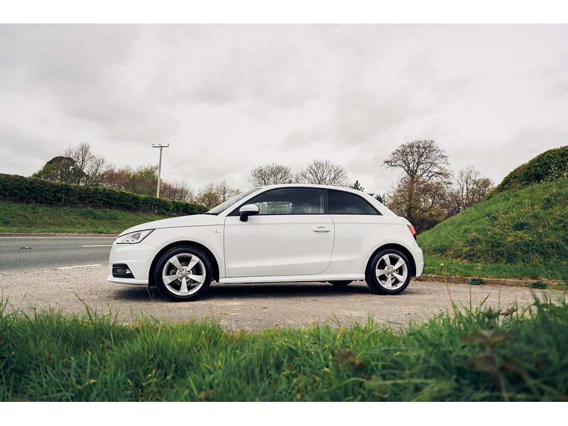 Audi Sportback Tfsi S Line Hatchback 1.0 Semi Auto Petrol